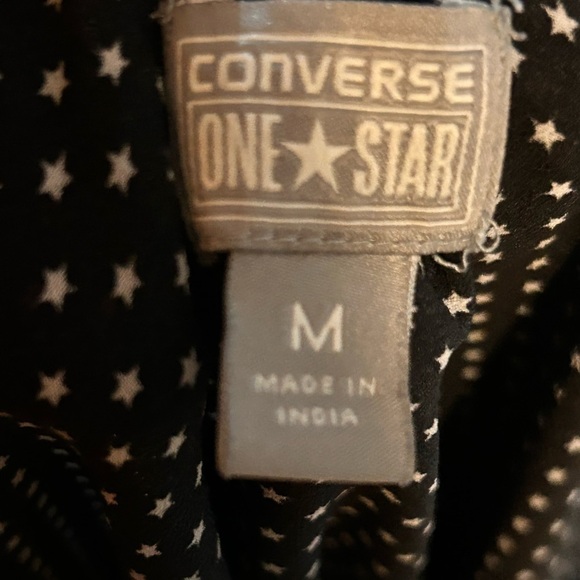 Top CONVERSE One Star Black Layered Star print size medium - Picture 7 of 8